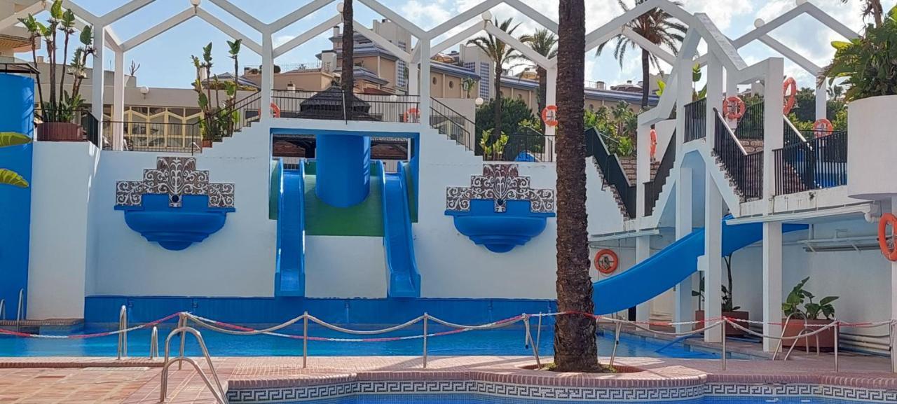 Benal Beach Vibe Benalmadena Luaran gambar